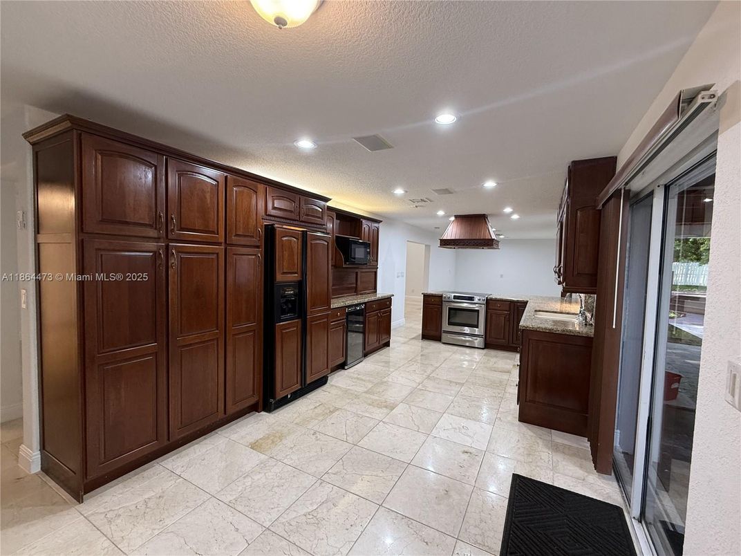 Interior, Kitchen, Recessed Lighting
