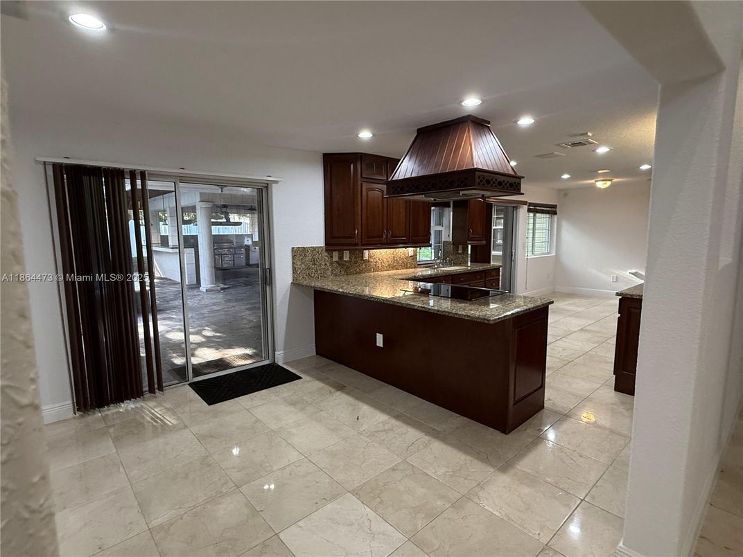 Interior, Kitchen, Recessed Lighting