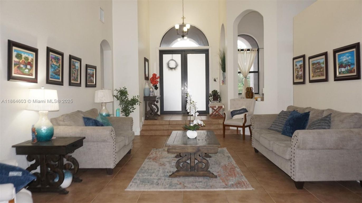 Interior, Living room, Pendant Lights
