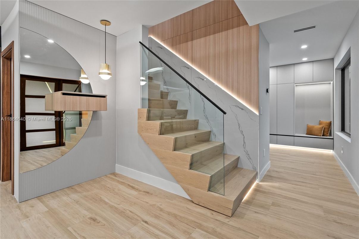 Interior, Pendant Lights, Recessed Lighting, Wood Texture Flooring