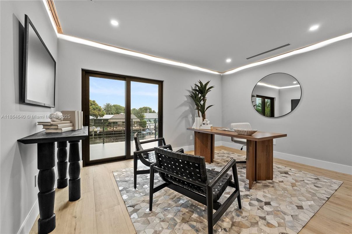Home Office, Interior, Recessed Lighting, Wood Texture Flooring