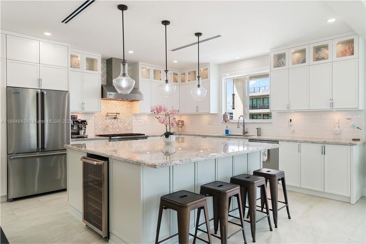 Interior, Kitchen, Pendant Lights, Recessed Lighting, Stainless Steel Appliances