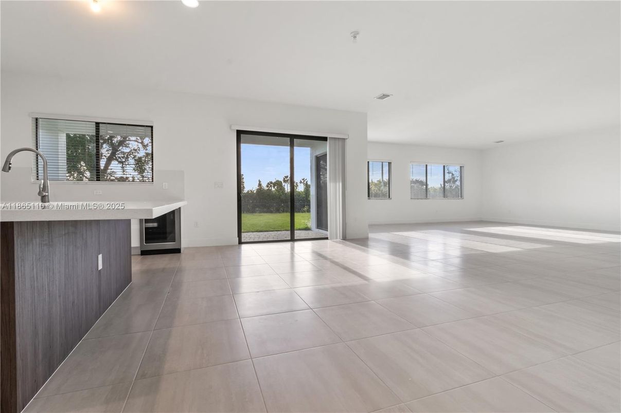 Empty room, Interior, Kitchen