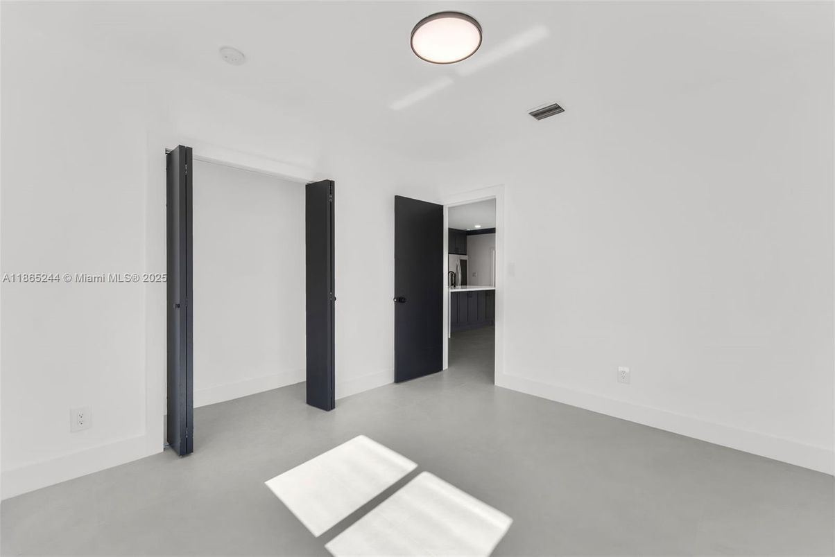 Empty room, Interior, Kitchen