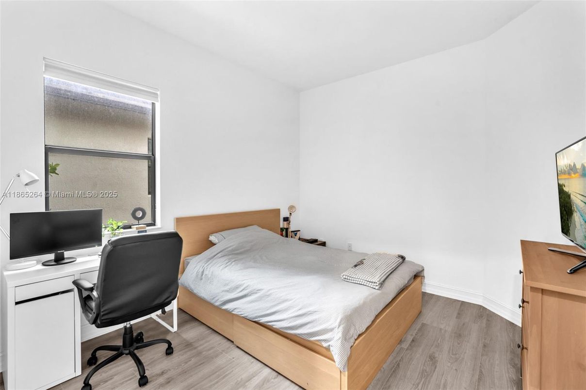 Bedroom, Home Office, Interior, Wood Texture Flooring