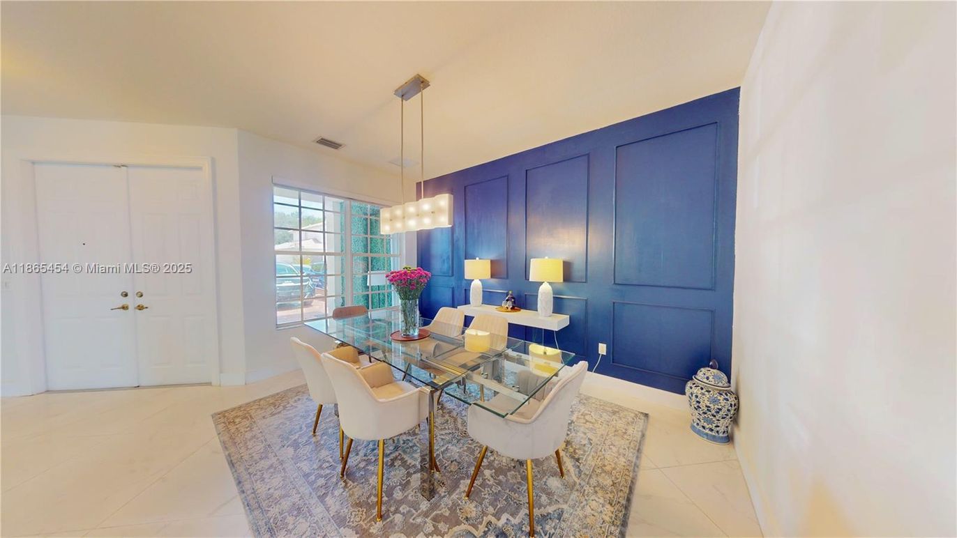 Dining room, Interior, Pendant Lights