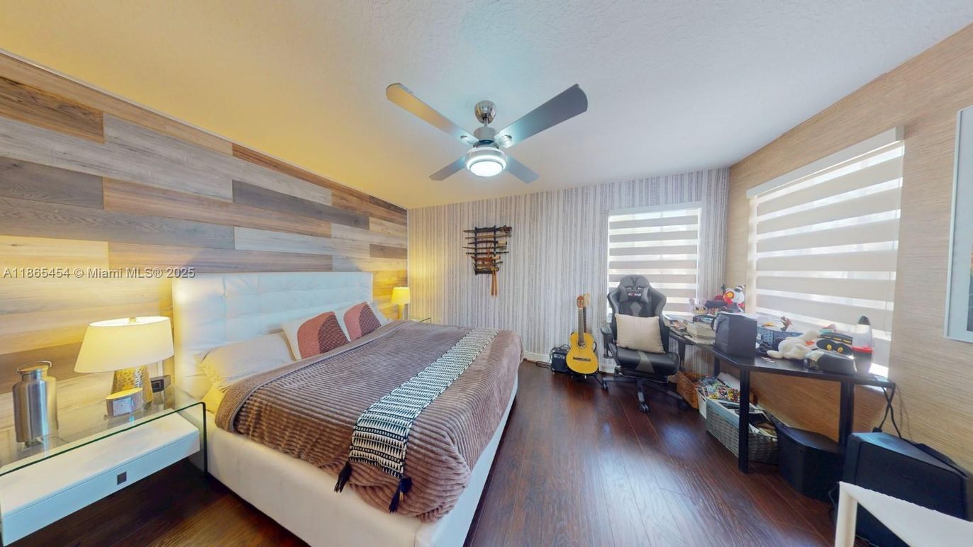 Bedroom, Interior, Wood Texture Flooring, Wooden Walls