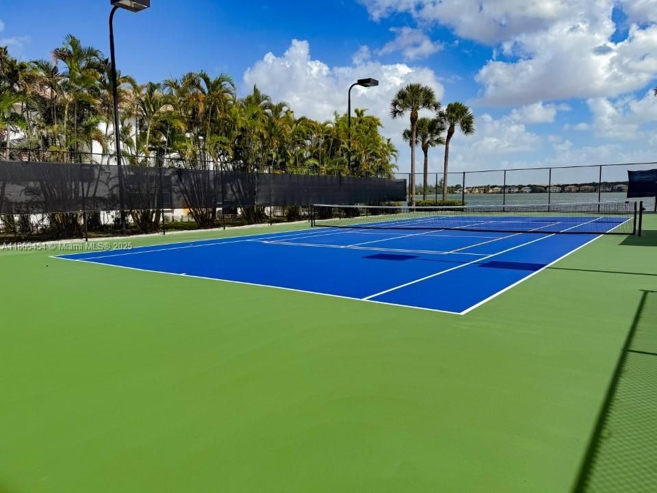 Exterior, Tennis Courts