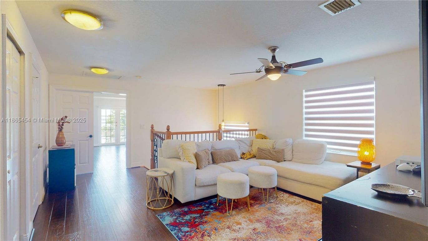 Interior, Living room, Pendant Lights, Wood Texture Flooring