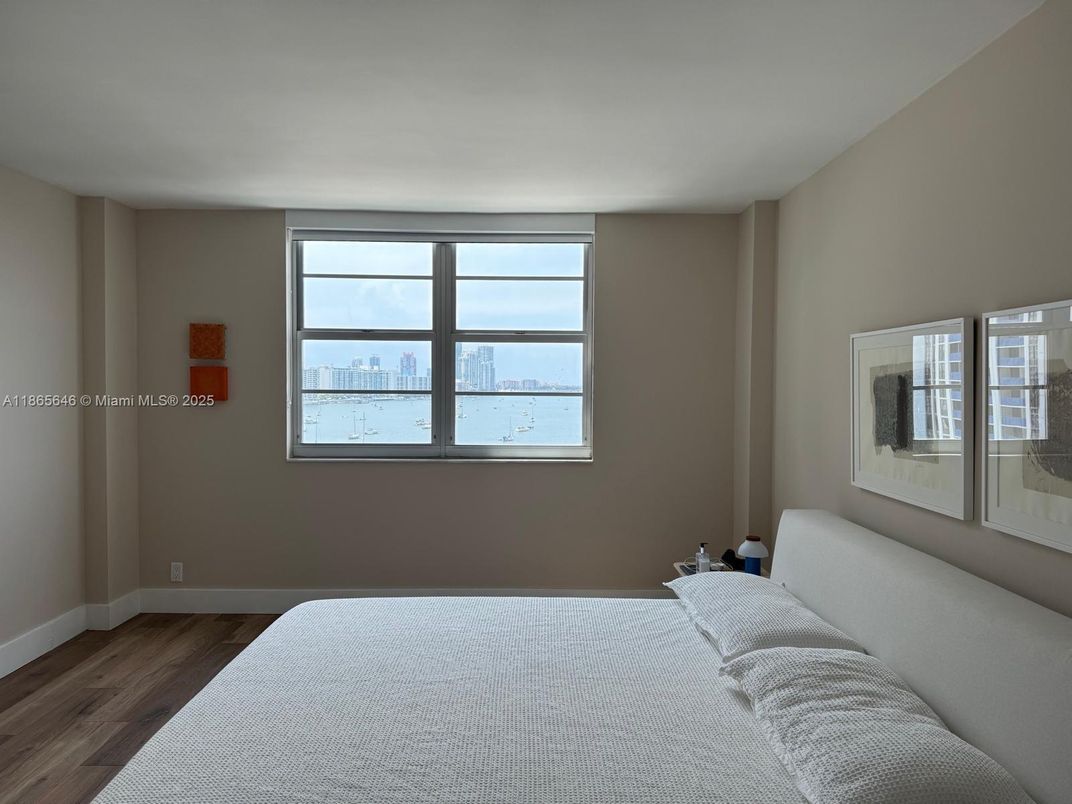 Bedroom, Interior, Water, Wood Texture Flooring