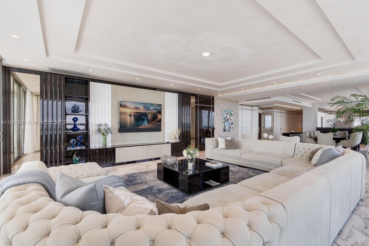 Interior, Living room, Recessed Lighting