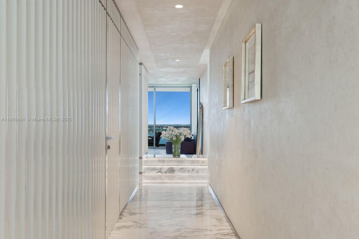 Interior, Marble, Recessed Lighting, Water