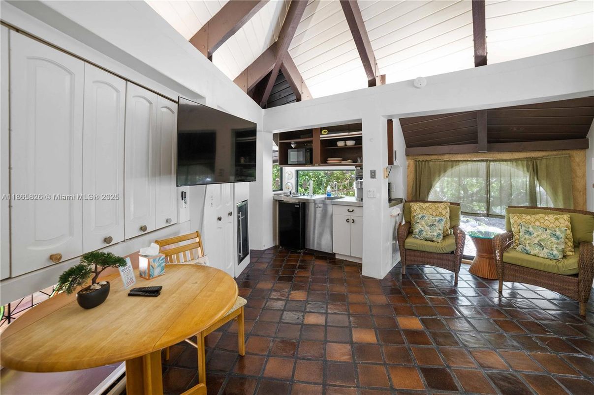 Dining room, Interior, Kitchen, Wooden Beams