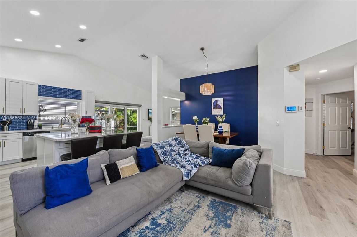 Dining room, Interior, Kitchen, Living room, Pendant Lights, Recessed Lighting, Wood Texture Flooring