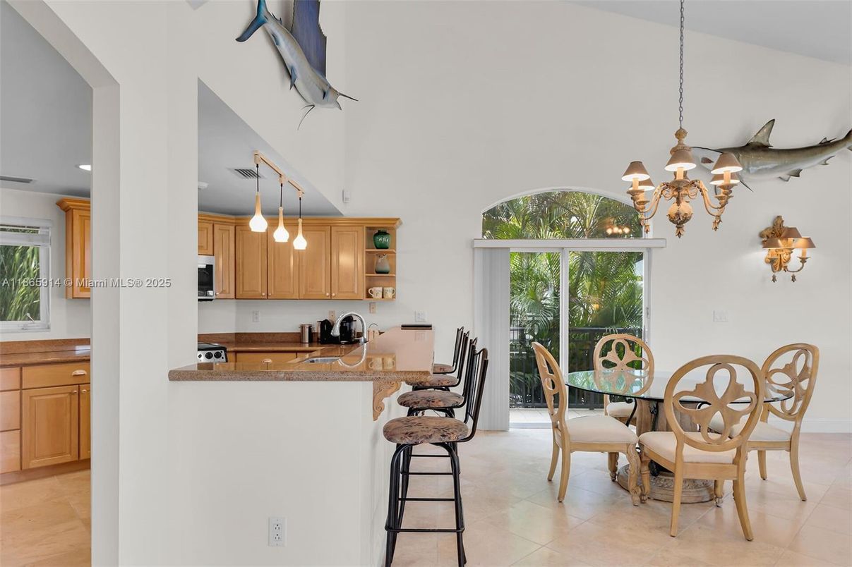 Chandelier, Dining room, Interior, Kitchen, Pendant Lights, Recessed Lighting