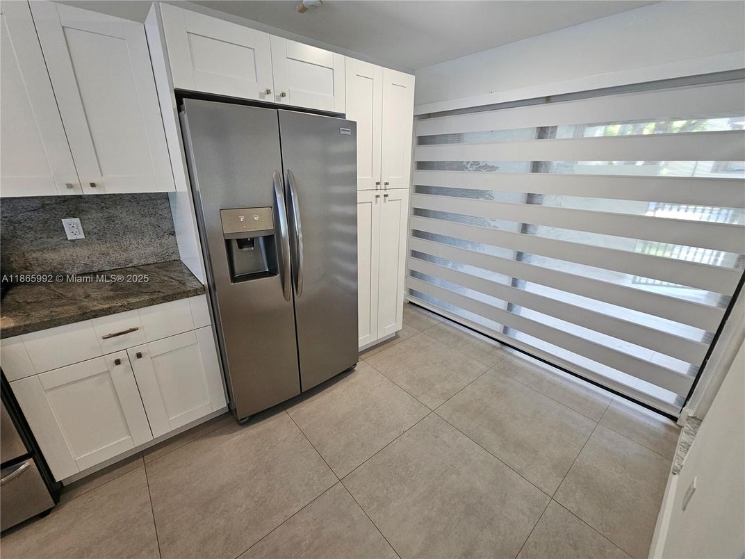 Elevator, Interior, Kitchen, Stainless Steel Appliances