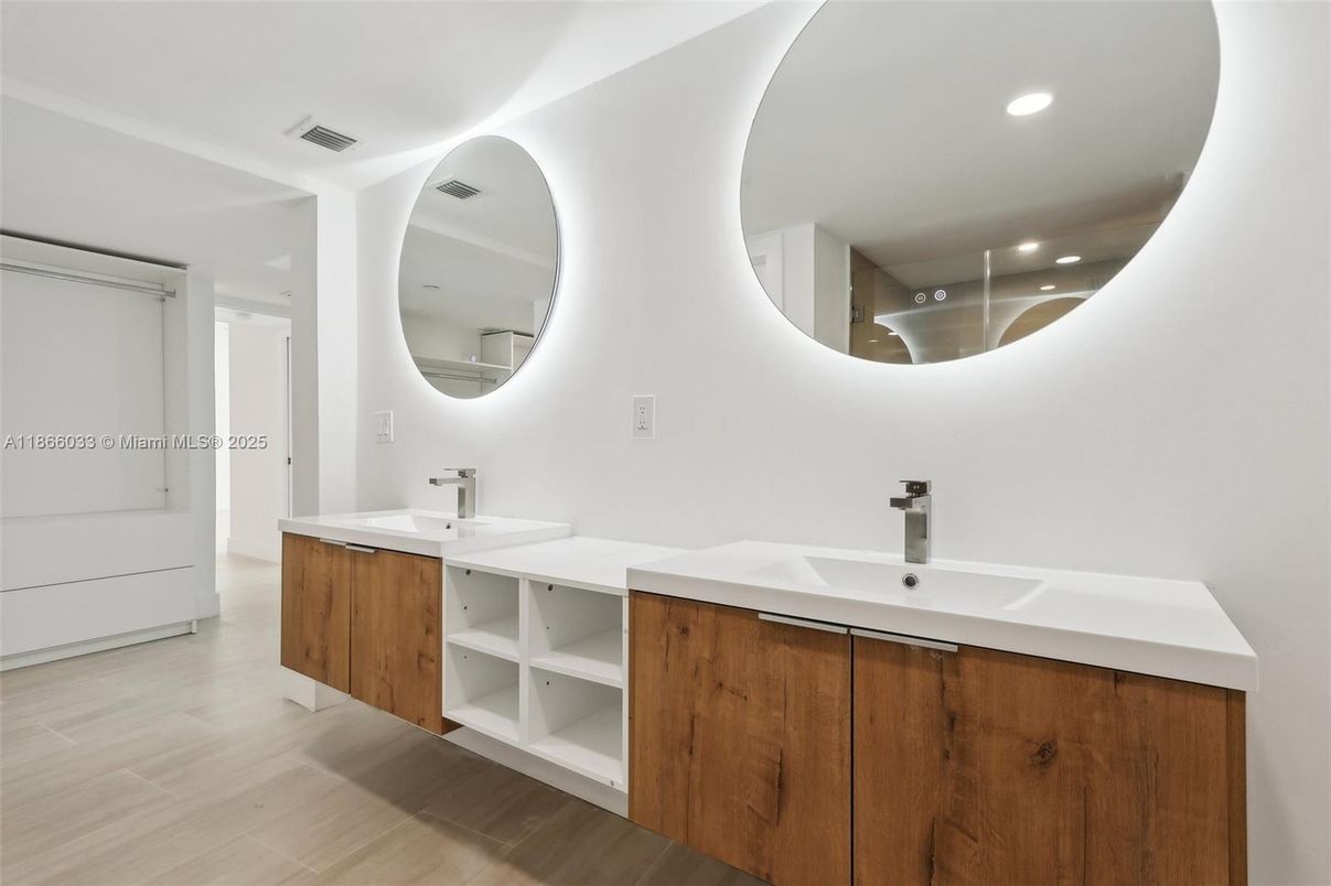 Bathroom, Dual Sink Vanities, Interior, Recessed Lighting, Wood Texture Flooring