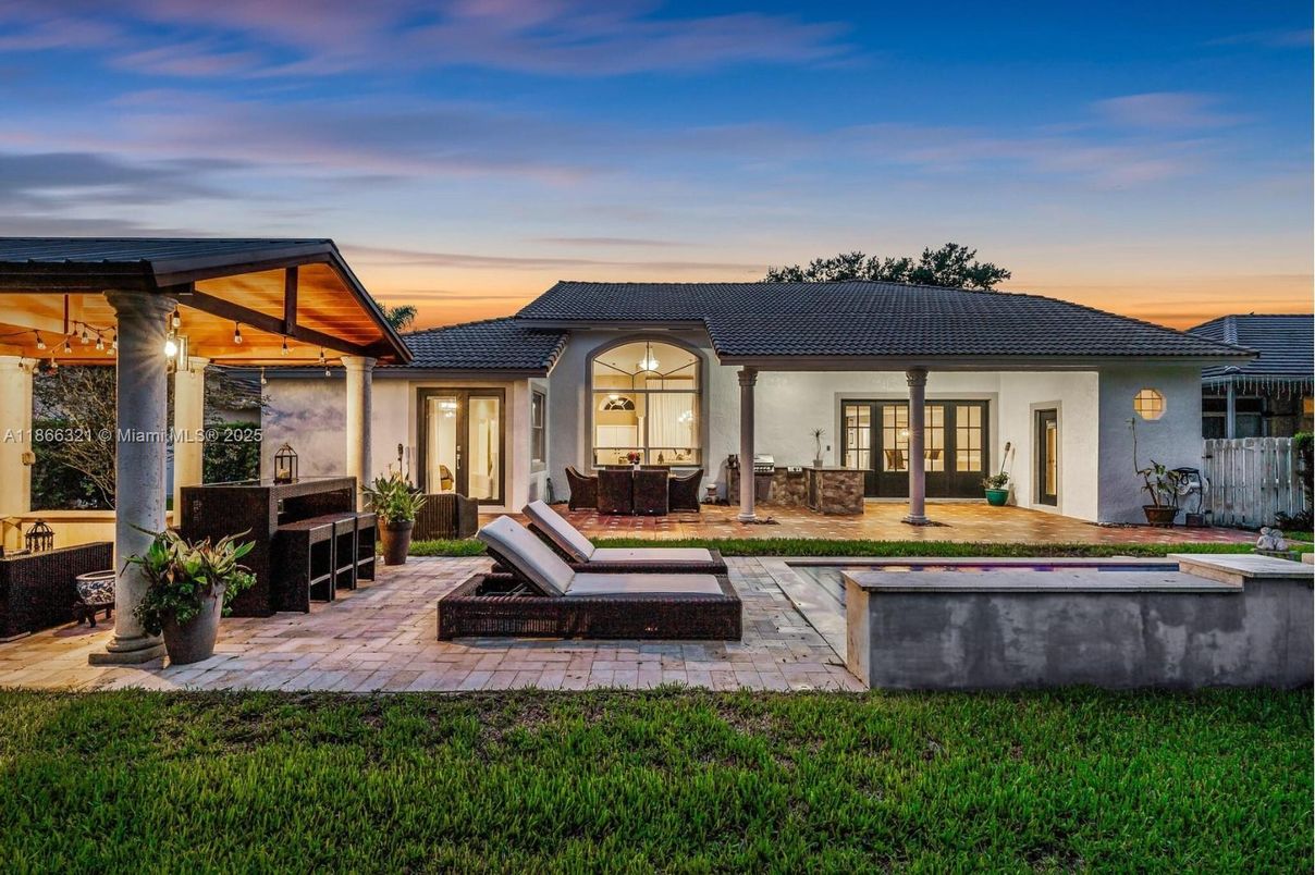 Backyard, Exterior, Pool
