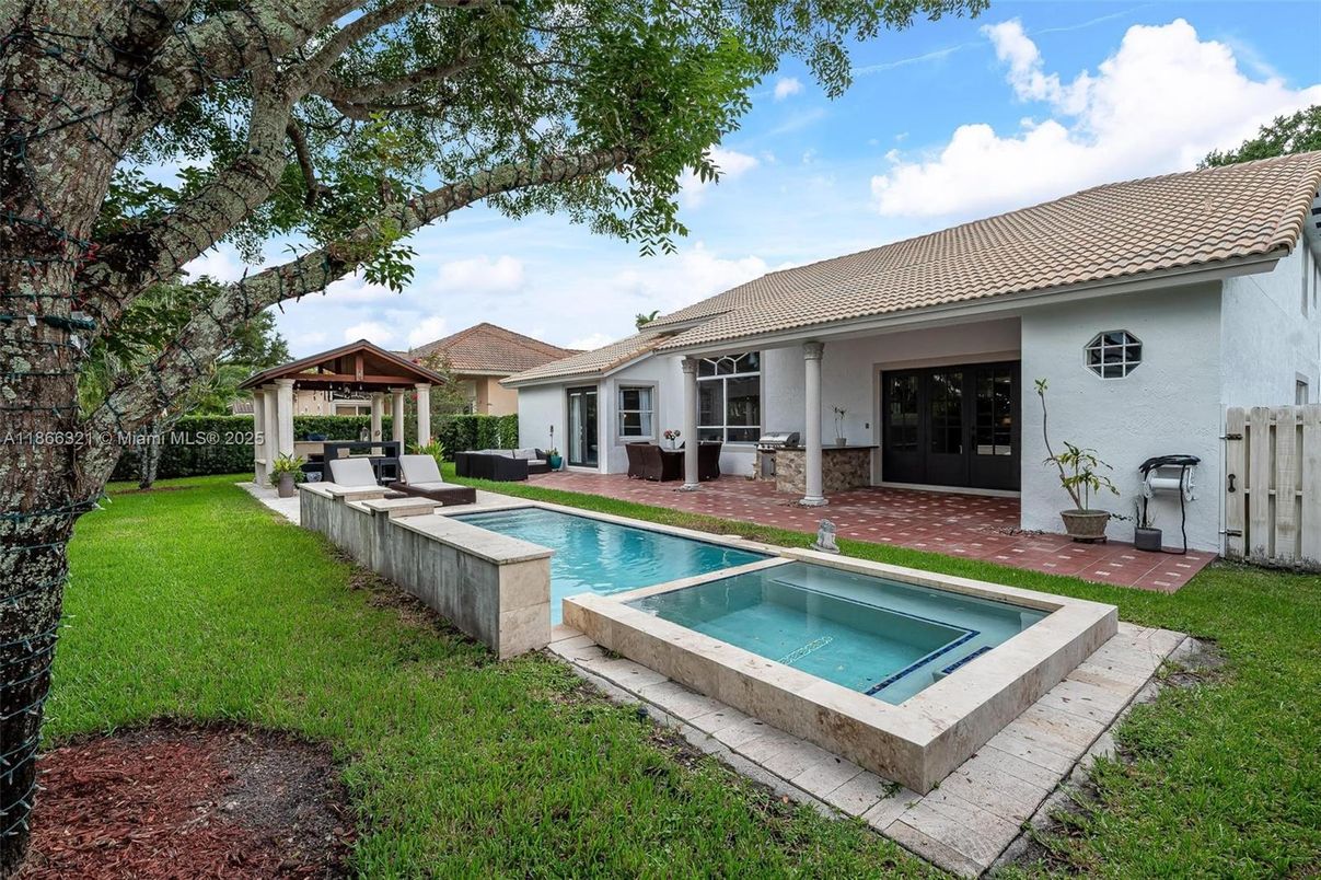Backyard, Exterior, Pool