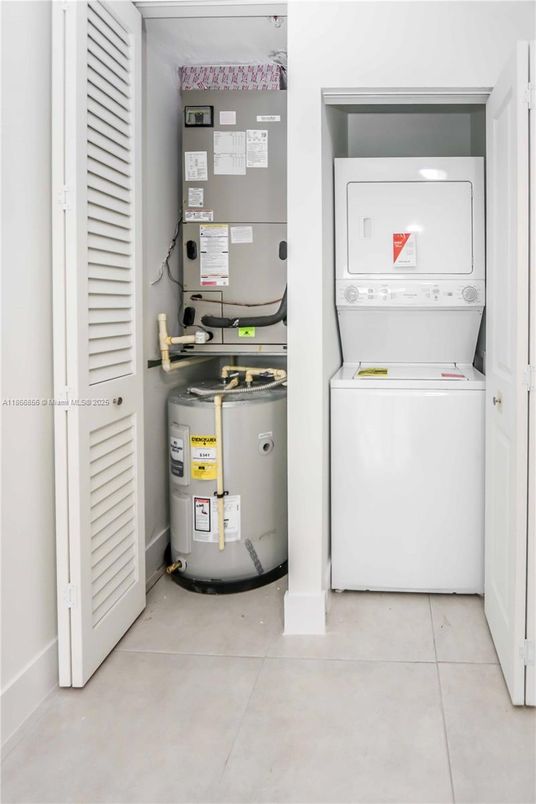 Interior, Utility Closets, Washer