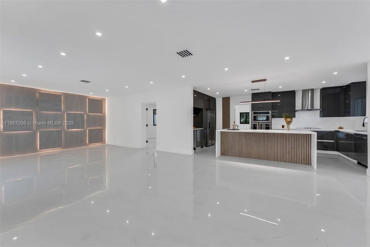 Interior, Kitchen, Pendant Lights, Recessed Lighting