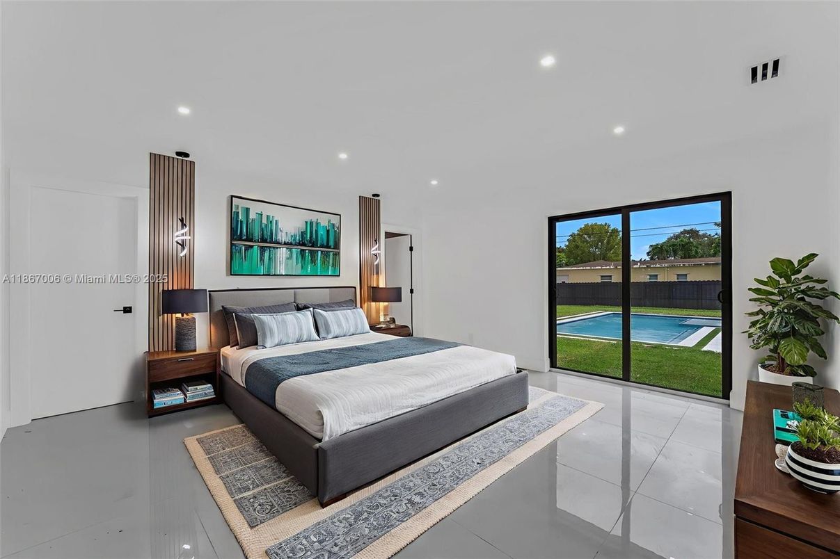 Bedroom, Interior, Recessed Lighting