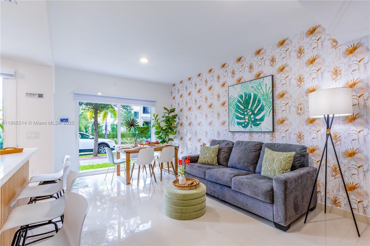 Dining room, Interior, Living room, Recessed Lighting