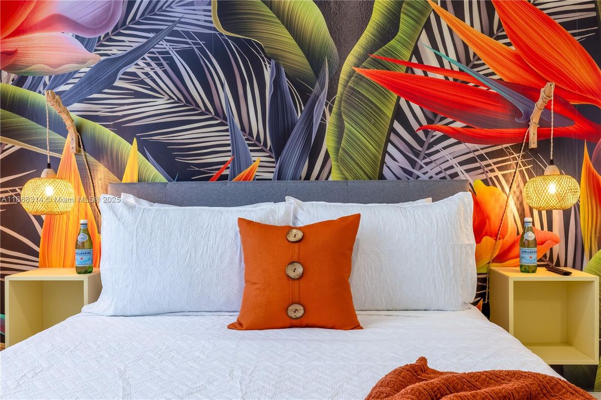 Bedroom, Interior, Pendant Lights