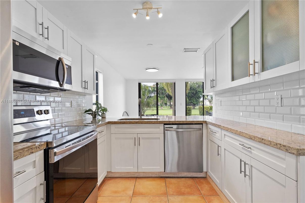 Interior, Kitchen, Stainless Steel Appliances