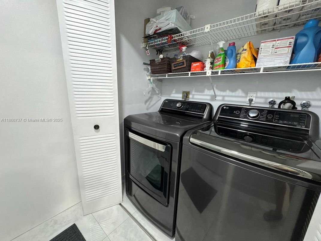 Interior, Utility Closets, Washer