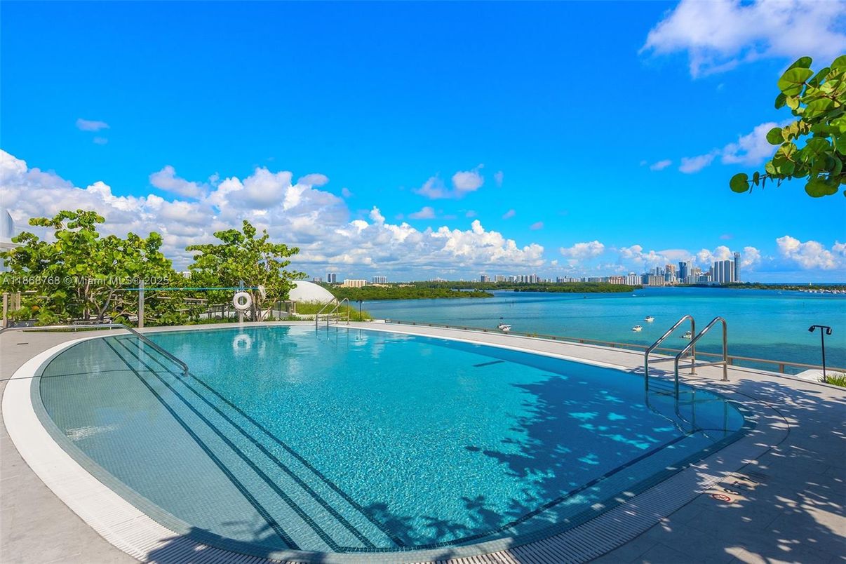 Exterior, Pool, Water