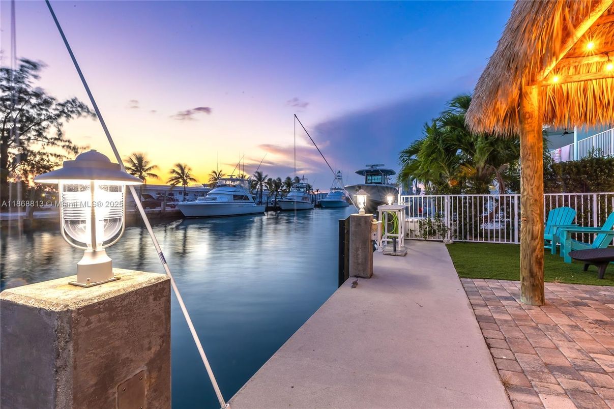 Exterior, Pool, Water
