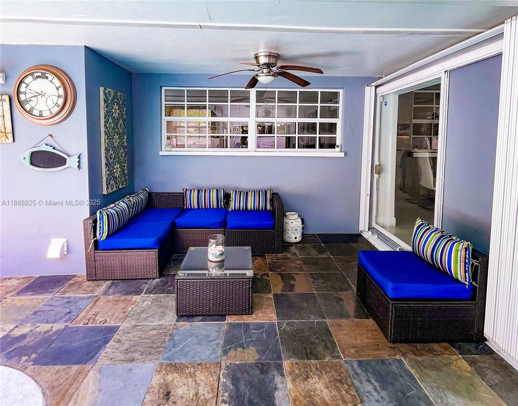 Interior, Living room