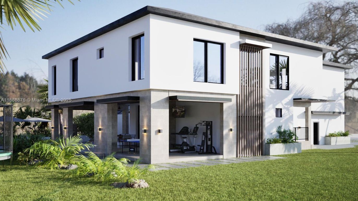 Backyard, Exterior, Facade, Modern