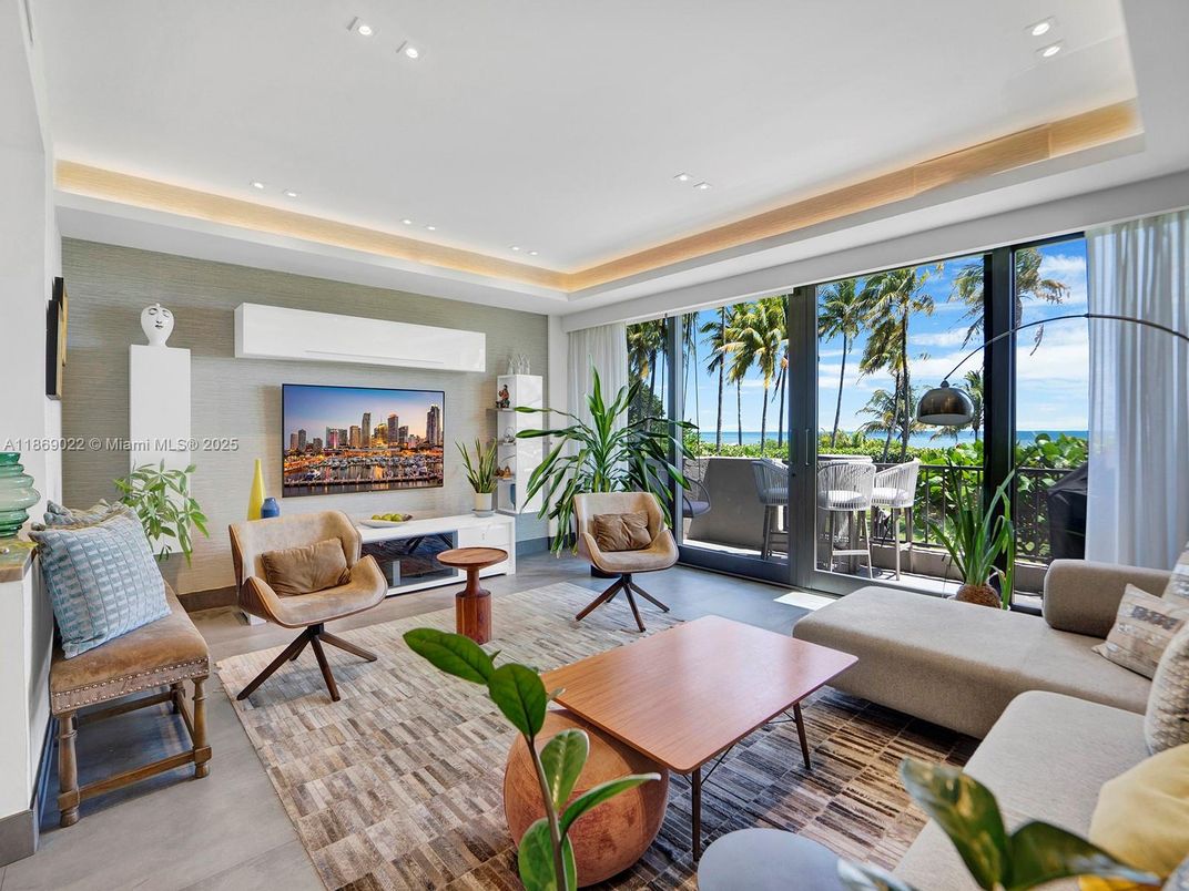 Interior, Living room, Recessed Lighting