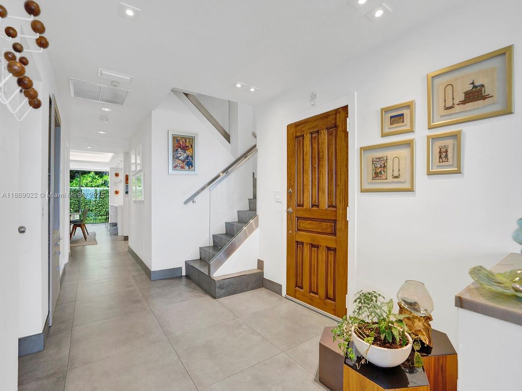 Interior, Recessed Lighting