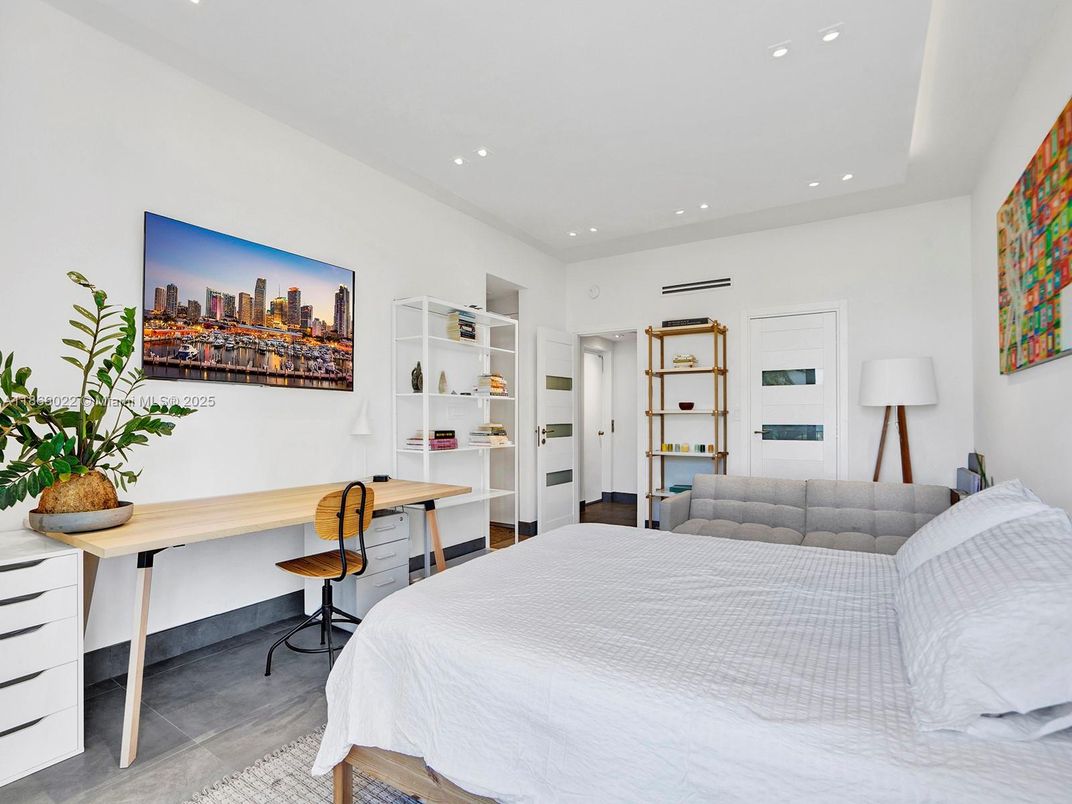 Bedroom, Home Office, Interior, Recessed Lighting, Wood Texture Flooring