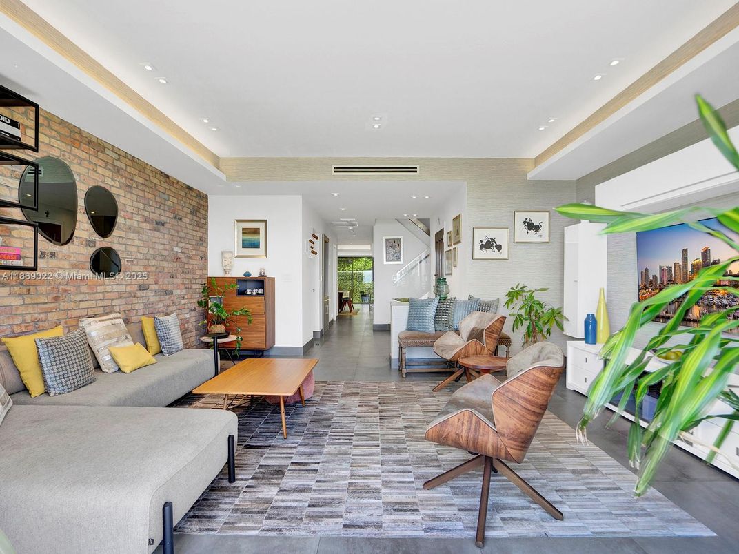 Interior, Living room, Recessed Lighting, Stone Walls