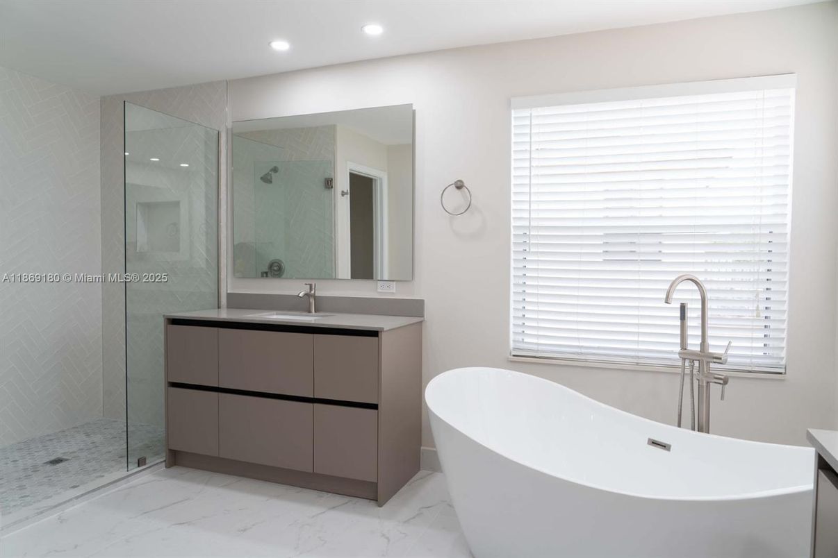 Bathroom, Free Standing Baths, Glass Shower, Interior, Marble, Recessed Lighting