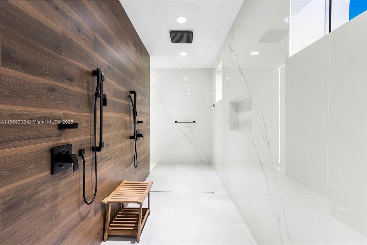 Bathroom, Interior, Marble Walls, Recessed Lighting