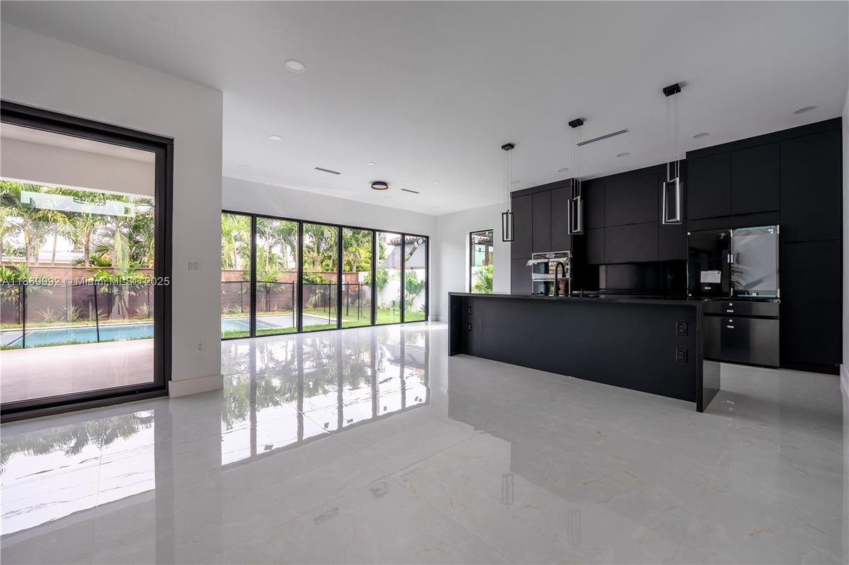 Interior, Kitchen, Pendant Lights, Recessed Lighting, Stainless Steel Appliances