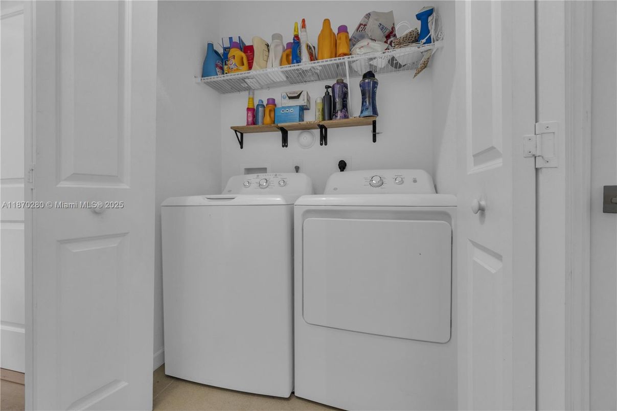 Interior, Utility Closets, Washer