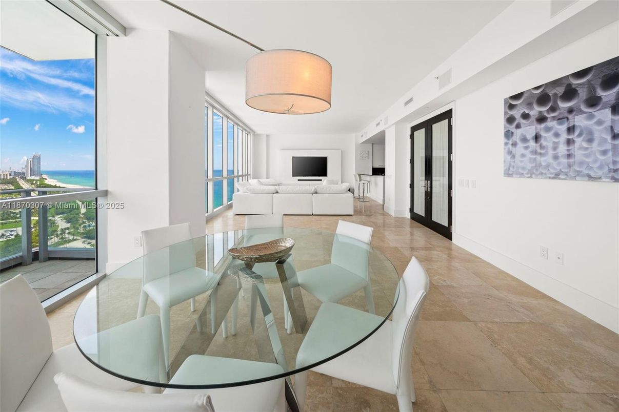 Dining room, Interior, Living room, Pendant Lights, Water