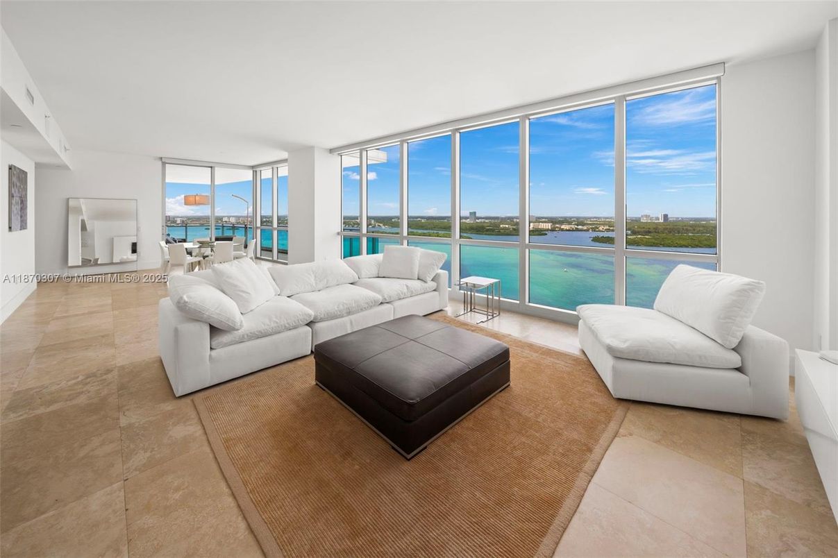 Interior, Living room, Water