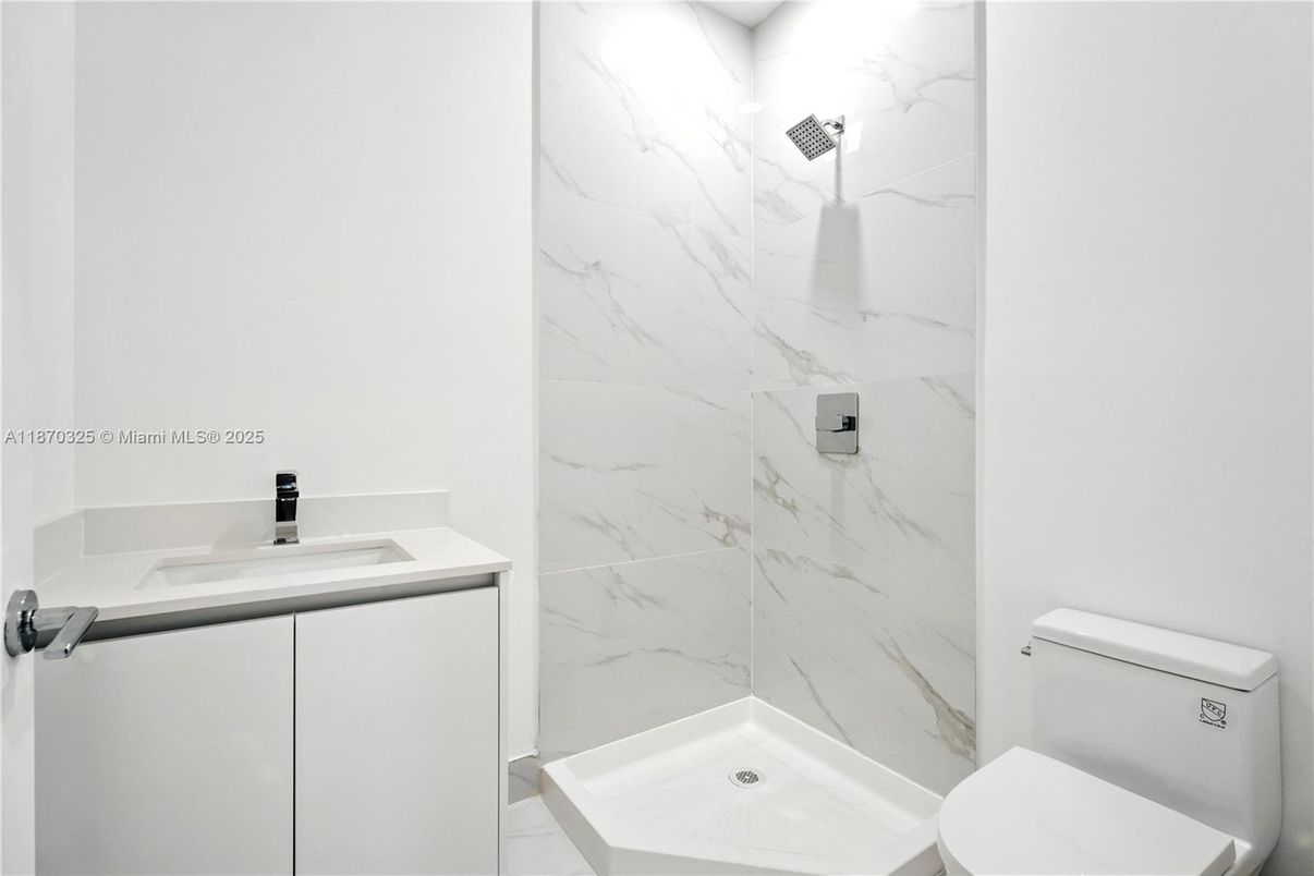 Bathroom, Interior, Marble Walls