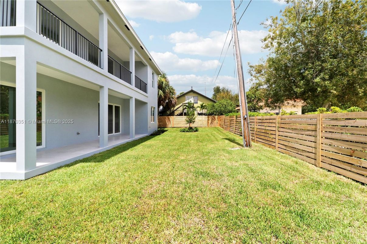 Backyard, Exterior
