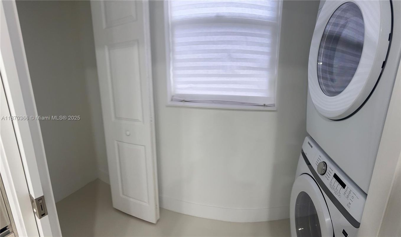 Interior, Utility Closets, Washer