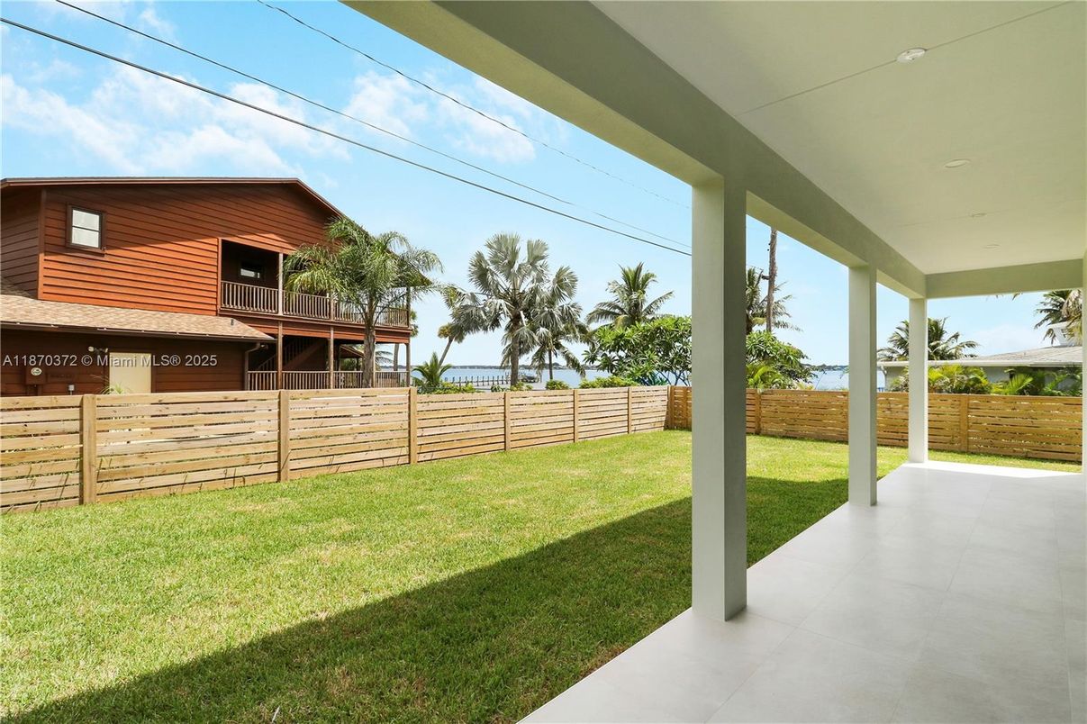 Backyard, Exterior