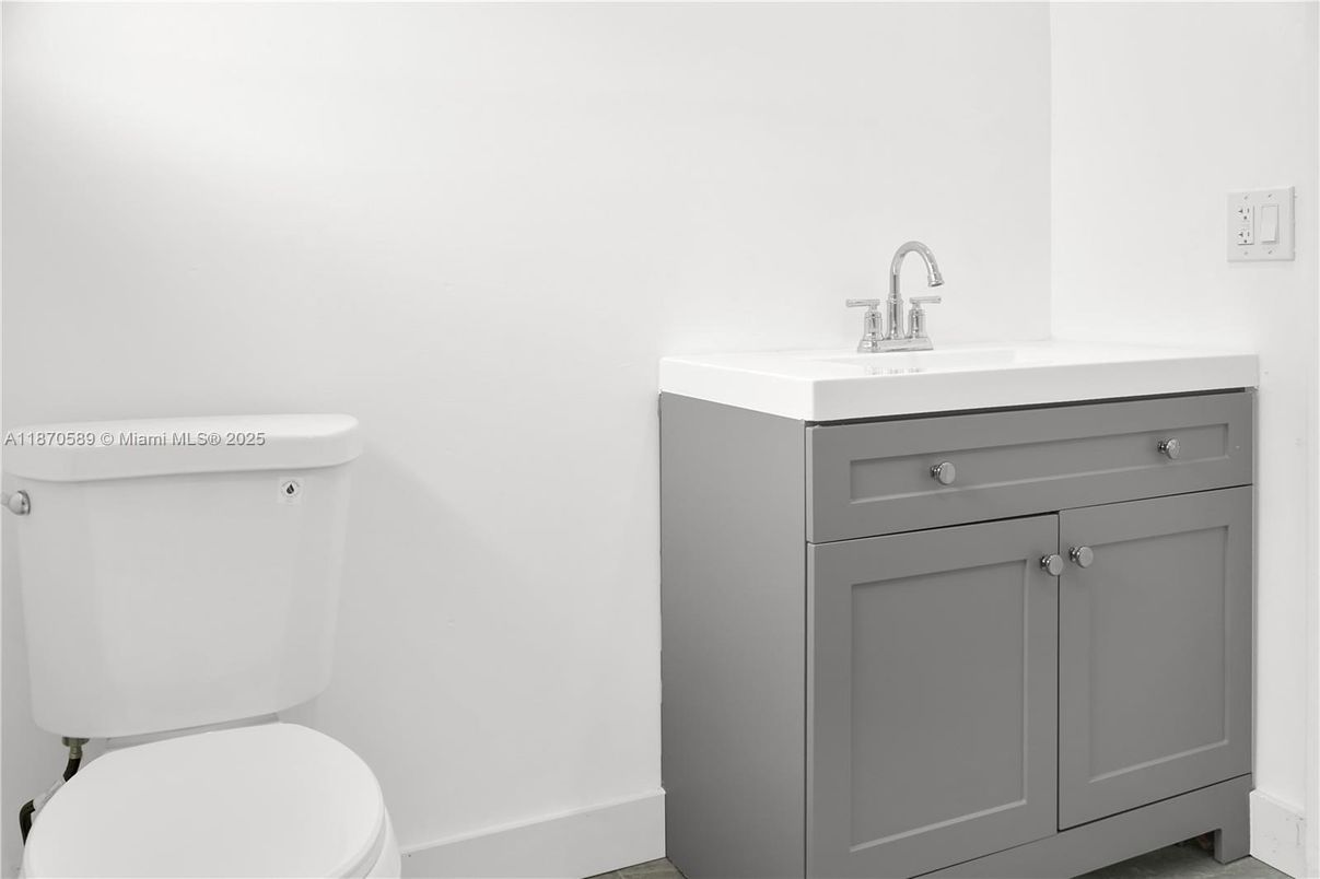 Bathroom, Interior