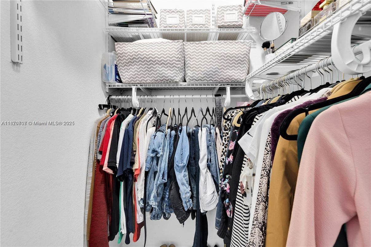 Interior, Walk-in Closets